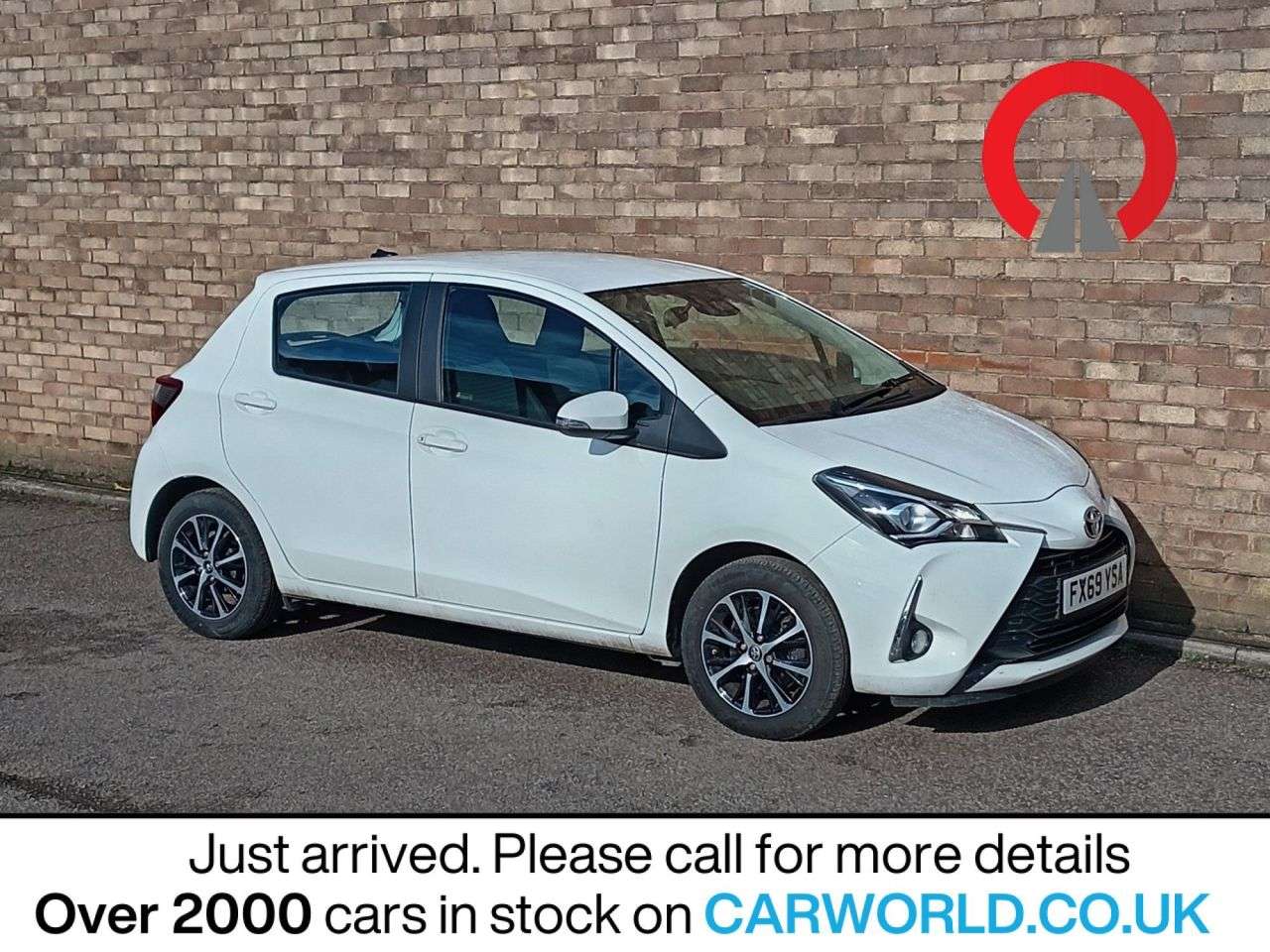 A 2019 TOYOTA YARIS 1.5 VVT-i Icon Tech Hatchback 5dr Petrol Manual Euro 6 (111 ps) A 2019 TOYOTA YARIS 1.5 VVT-i Icon Tech Hatchback 5dr Petrol Manual Euro 6 (111 ps)