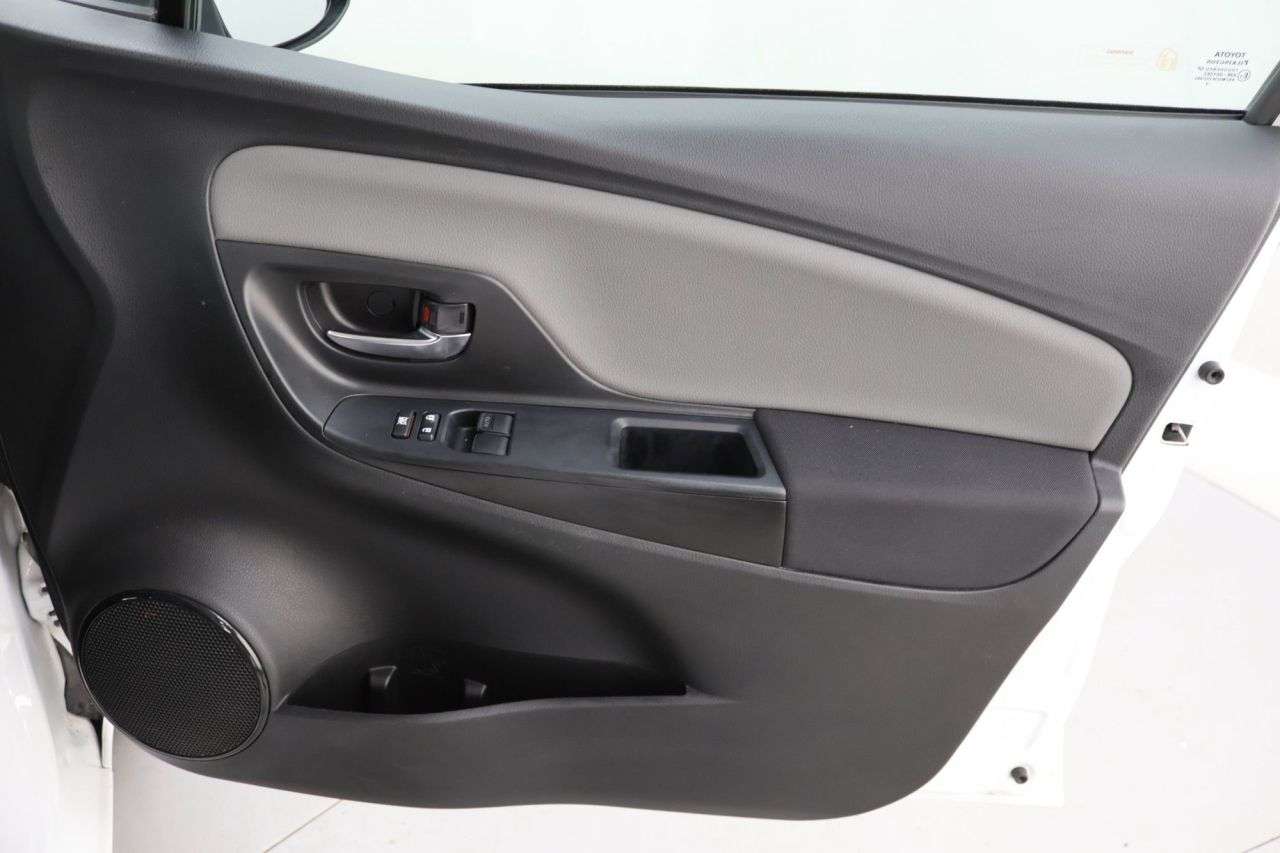 2019 TOYOTA YARIS 2019 TOYOTA YARIS