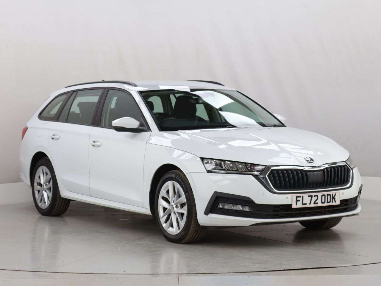 A 2022 SKODA OCTAVIA 1.4 TSI iV 13kWh SE Technology Estate 5dr Petrol Plug-in Hybrid DSG Euro 6 A 2022 SKODA OCTAVIA 1.4 TSI iV 13kWh SE Technology Estate 5dr Petrol Plug-in Hybrid DSG Euro 6