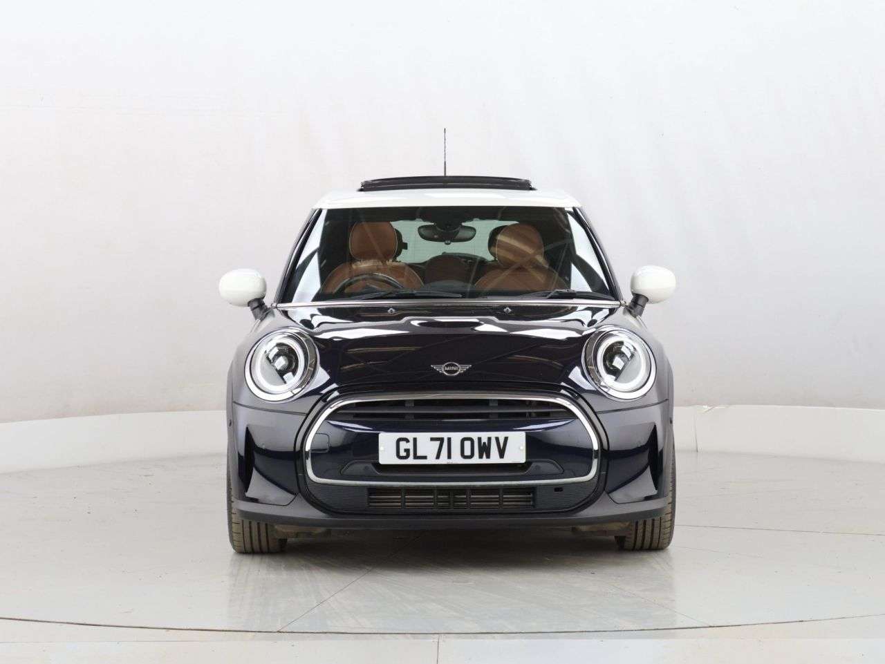 A 2022 MINI HATCH 1.5 Cooper Exclusive Hatchback 5dr Petrol Steptronic Euro 6 (s/s) (136 ps) A 2022 MINI HATCH 1.5 Cooper Exclusive Hatchback 5dr Petrol Steptronic Euro 6 (s/s) (136 ps)