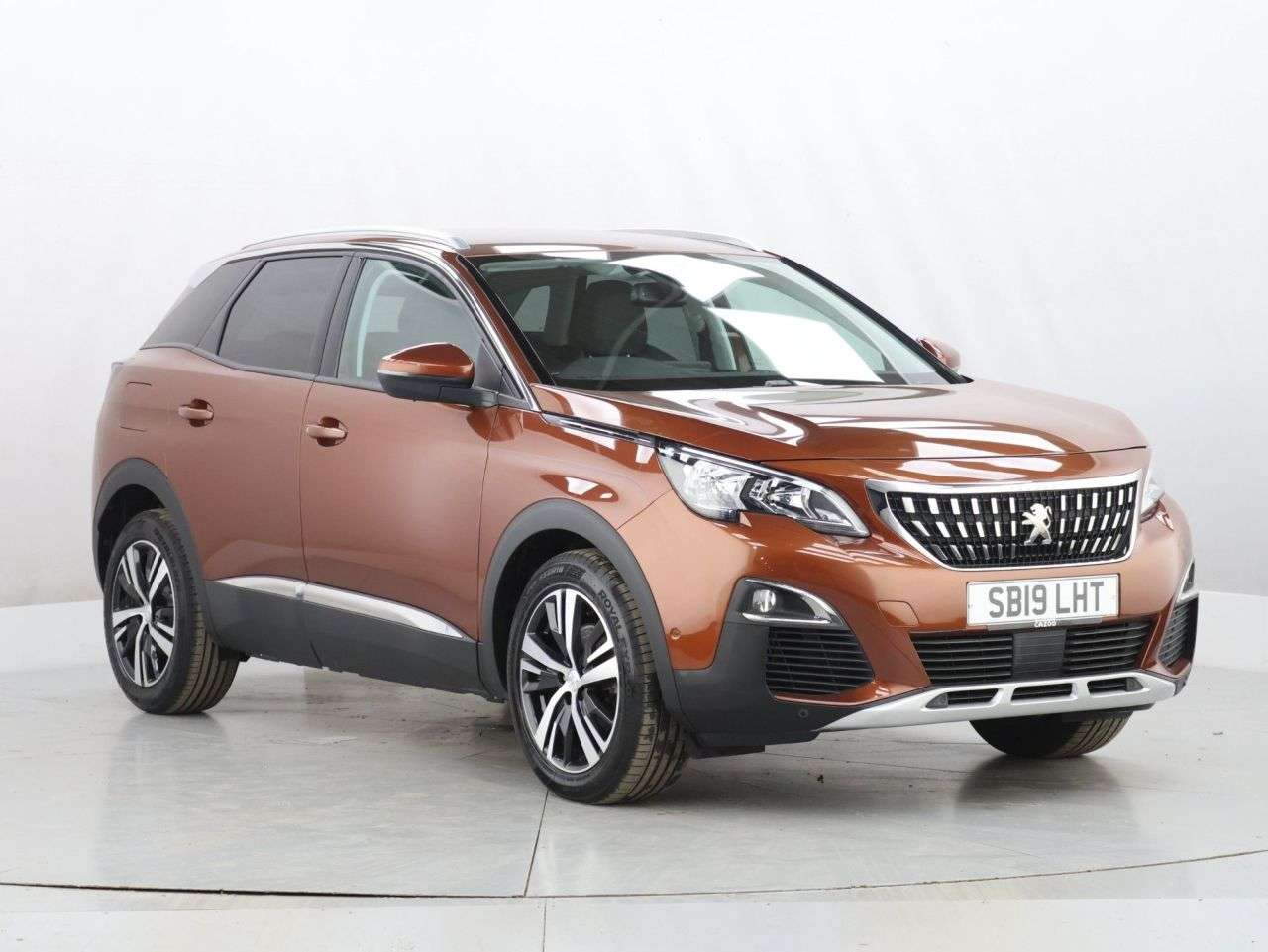 A 2019 PEUGEOT 3008 1.5 BlueHDi Allure SUV 5dr Diesel EAT Euro 6 (s/s) (130 ps) A 2019 PEUGEOT 3008 1.5 BlueHDi Allure SUV 5dr Diesel EAT Euro 6 (s/s) (130 ps)