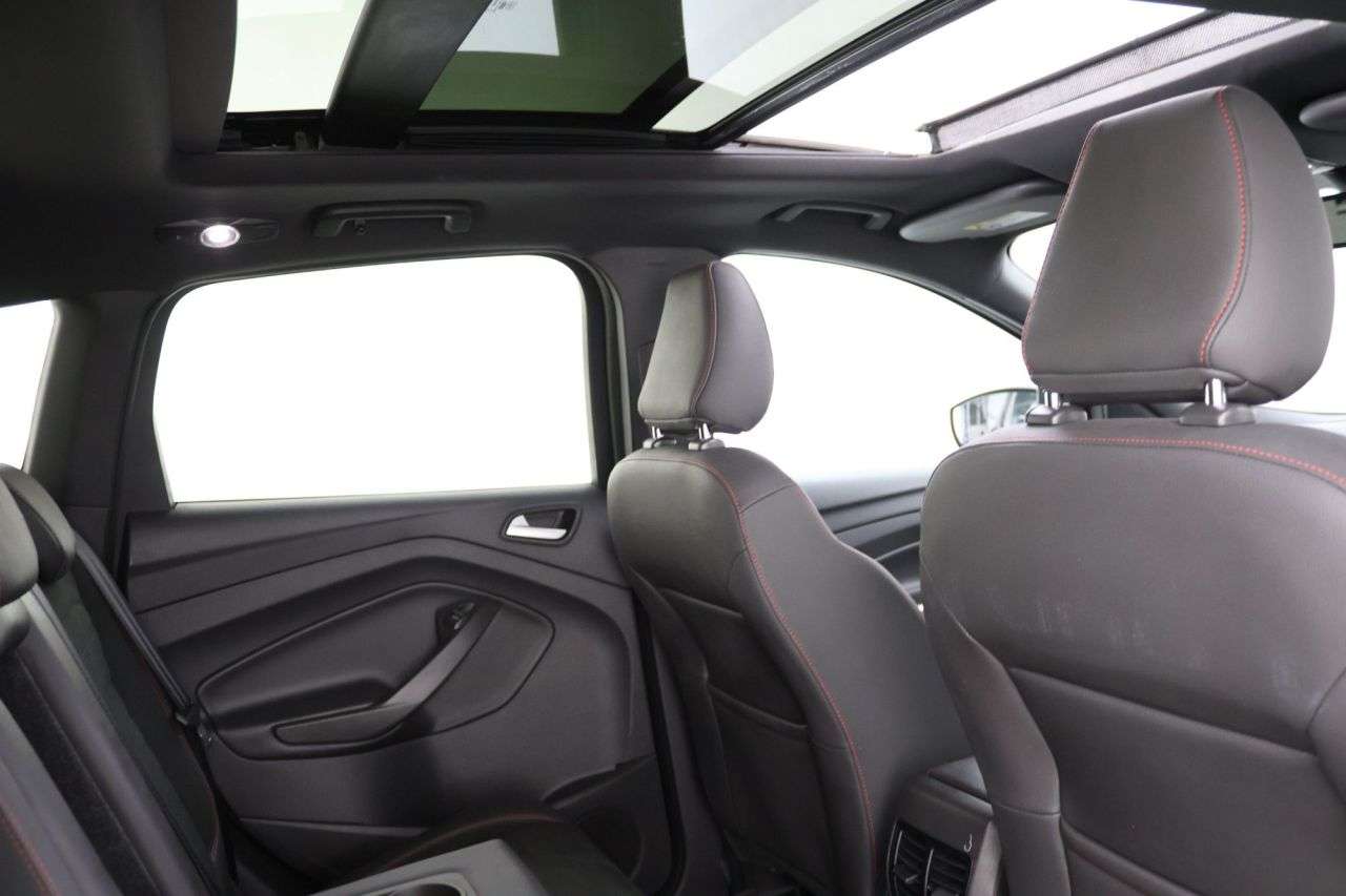 A 2019 FORD KUGA 2.0 TDCi EcoBlue ST-Line Edition SUV 5dr Diesel Powershift AWD Euro 6 (s/s) A 2019 FORD KUGA 2.0 TDCi EcoBlue ST-Line Edition SUV 5dr Diesel Powershift AWD Euro 6 (s/s)