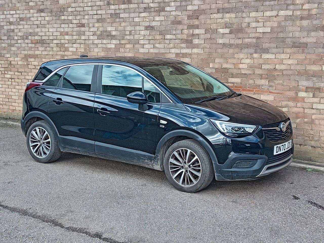 A 2020 VAUXHALL CROSSLAND X 1.2 Griffin SUV 5dr Petrol Manual Euro 6 (s/s) (83 ps) A 2020 VAUXHALL CROSSLAND X 1.2 Griffin SUV 5dr Petrol Manual Euro 6 (s/s) (83 ps)