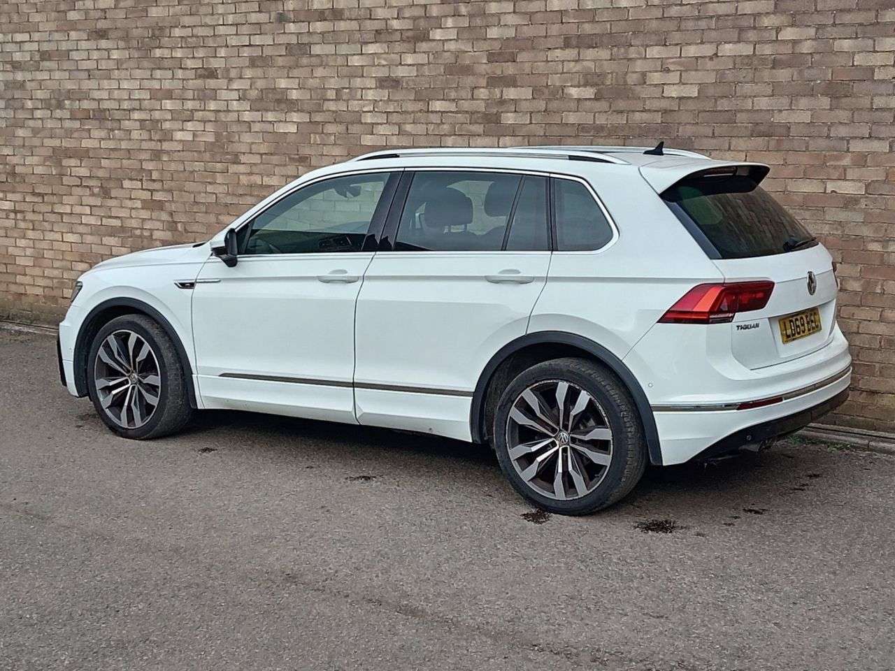 2020 VOLKSWAGEN TIGUAN 2020 VOLKSWAGEN TIGUAN