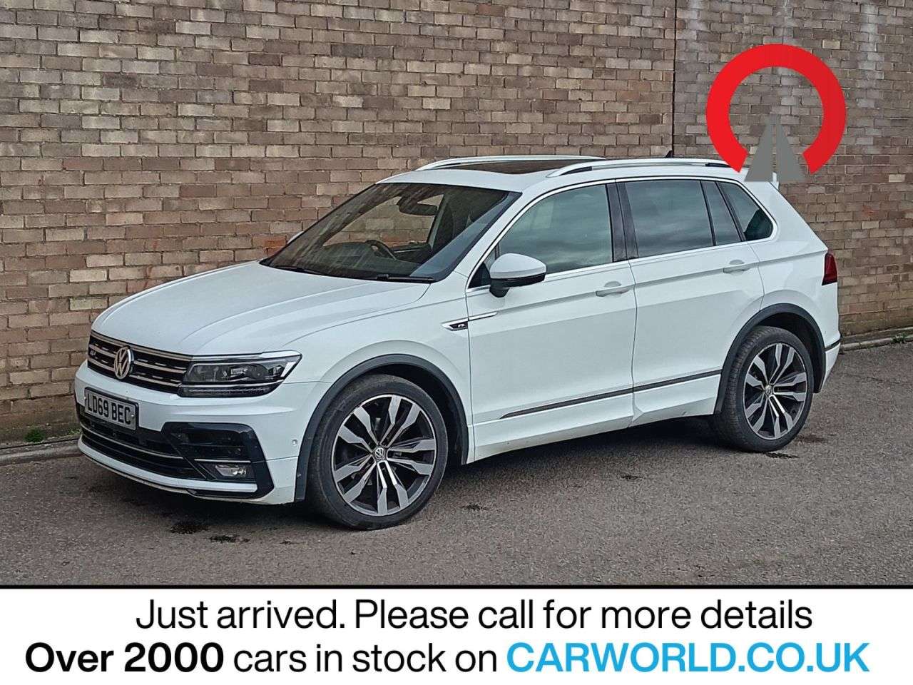 A 2020 VOLKSWAGEN TIGUAN 2.0 TDI R-Line Tech SUV 5dr Diesel DSG Euro 6 (s/s) (150 ps) A 2020 VOLKSWAGEN TIGUAN 2.0 TDI R-Line Tech SUV 5dr Diesel DSG Euro 6 (s/s) (150 ps)