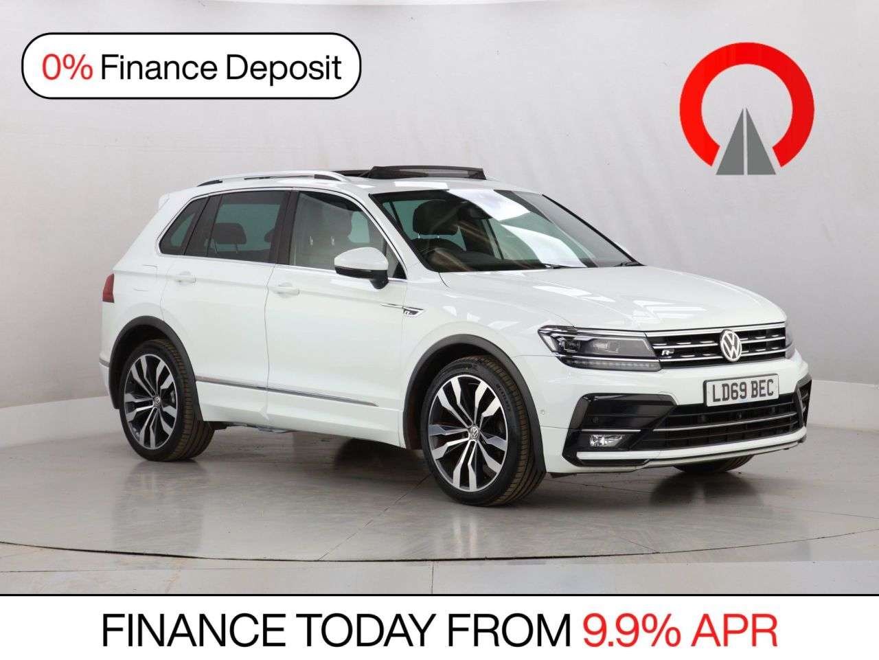 A 2020 VOLKSWAGEN TIGUAN 2.0 TDI R-Line Tech SUV 5dr Diesel DSG Euro 6 (s/s) (150 ps) A 2020 VOLKSWAGEN TIGUAN 2.0 TDI R-Line Tech SUV 5dr Diesel DSG Euro 6 (s/s) (150 ps)