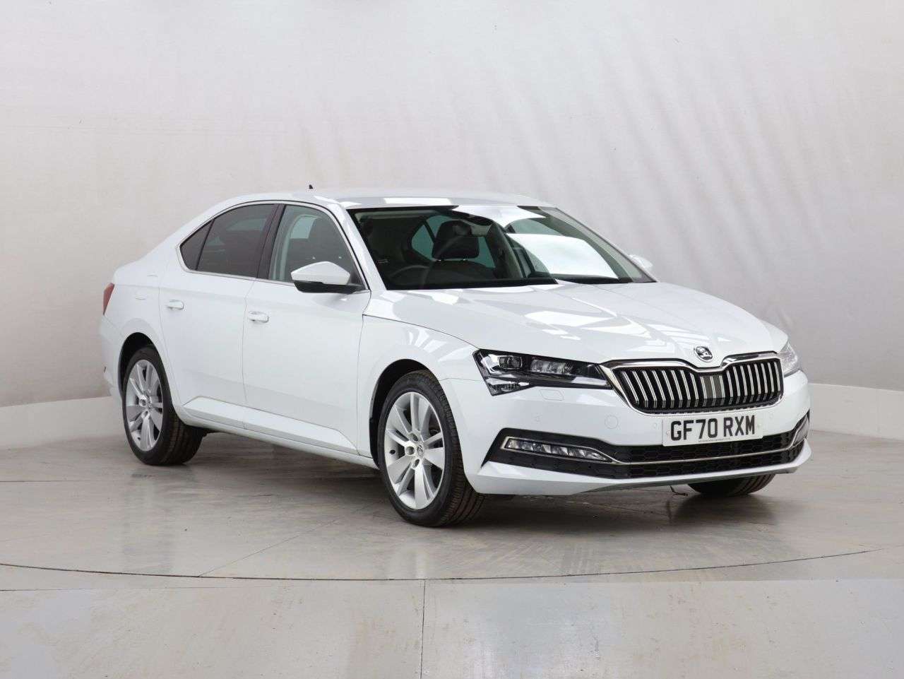 A 2020 SKODA SUPERB 1.5 TSI ACT SE L Hatchback 5dr Petrol DSG Euro 6 (s/s) (150 ps) A 2020 SKODA SUPERB 1.5 TSI ACT SE L Hatchback 5dr Petrol DSG Euro 6 (s/s) (150 ps)