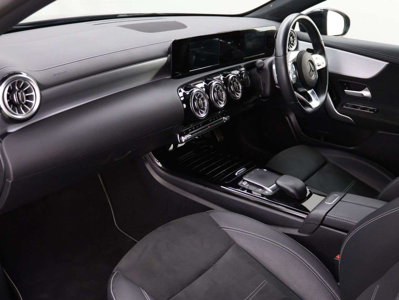 2021 MERCEDES-BENZ A CLASS 2021 MERCEDES-BENZ A CLASS