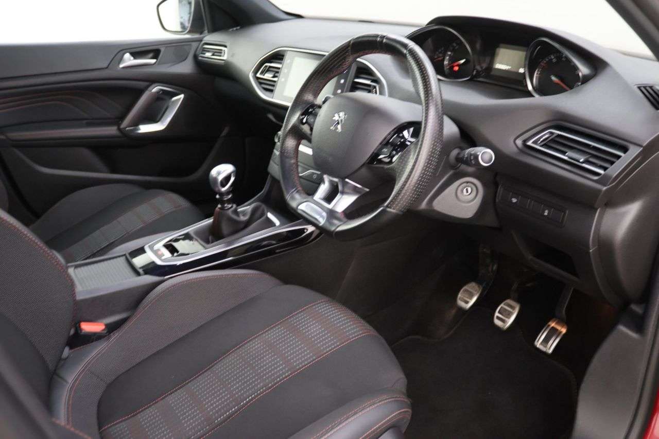 2019 PEUGEOT 308 2019 PEUGEOT 308