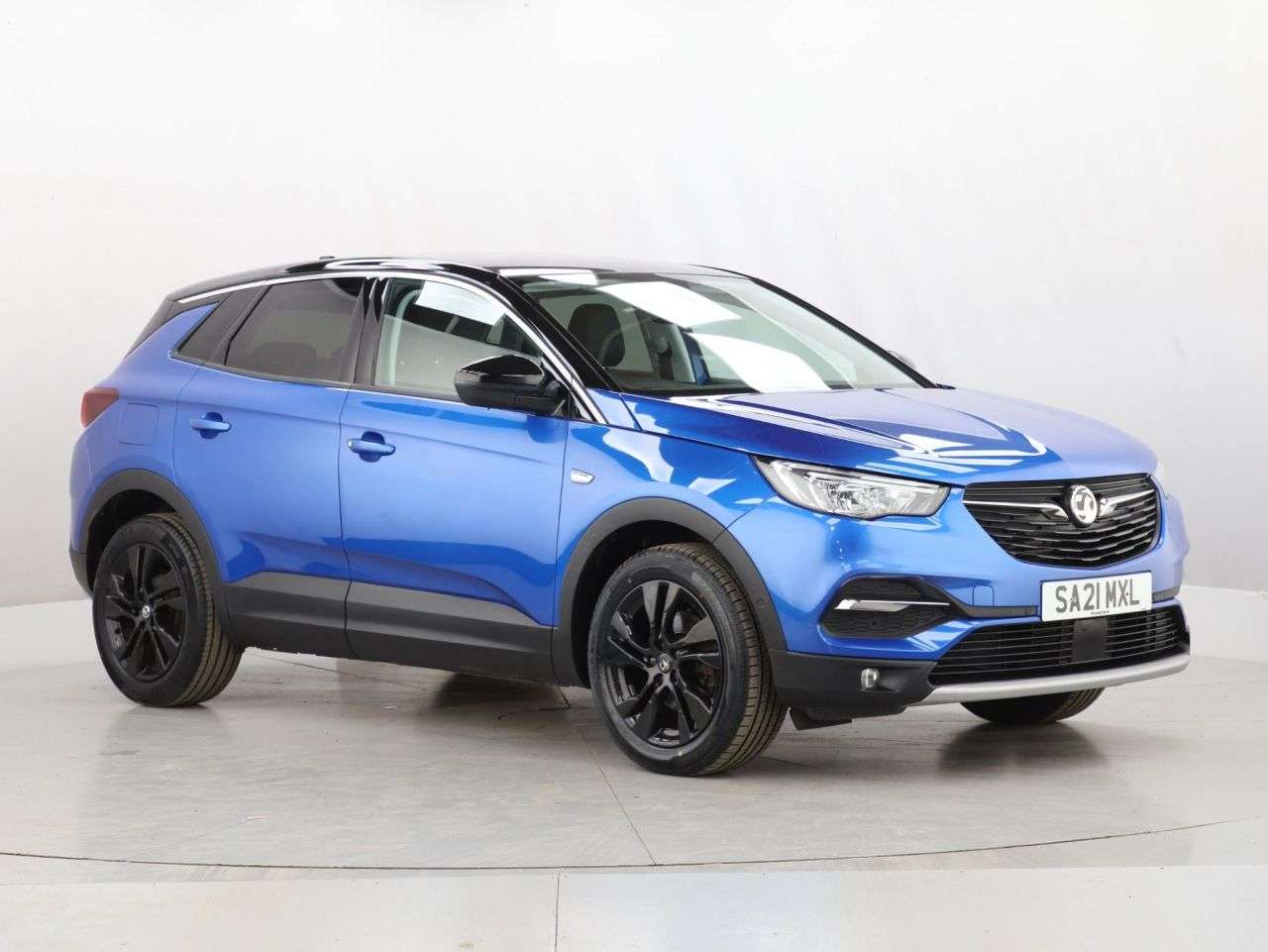 A 2021 VAUXHALL GRANDLAND X 1.2 Turbo SRi Nav SUV 5dr Petrol Auto Euro 6 (s/s) (130 ps) A 2021 VAUXHALL GRANDLAND X 1.2 Turbo SRi Nav SUV 5dr Petrol Auto Euro 6 (s/s) (130 ps)
