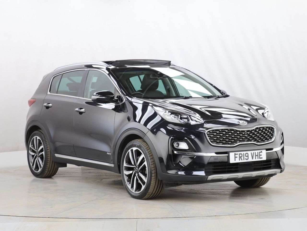 A 2019 KIA SPORTAGE 2.0 CRDi EcoDynamics+ 4 SUV 5dr Diesel Auto AWD Euro 6 (s/s) (182 bhp) A 2019 KIA SPORTAGE 2.0 CRDi EcoDynamics+ 4 SUV 5dr Diesel Auto AWD Euro 6 (s/s) (182 bhp)
