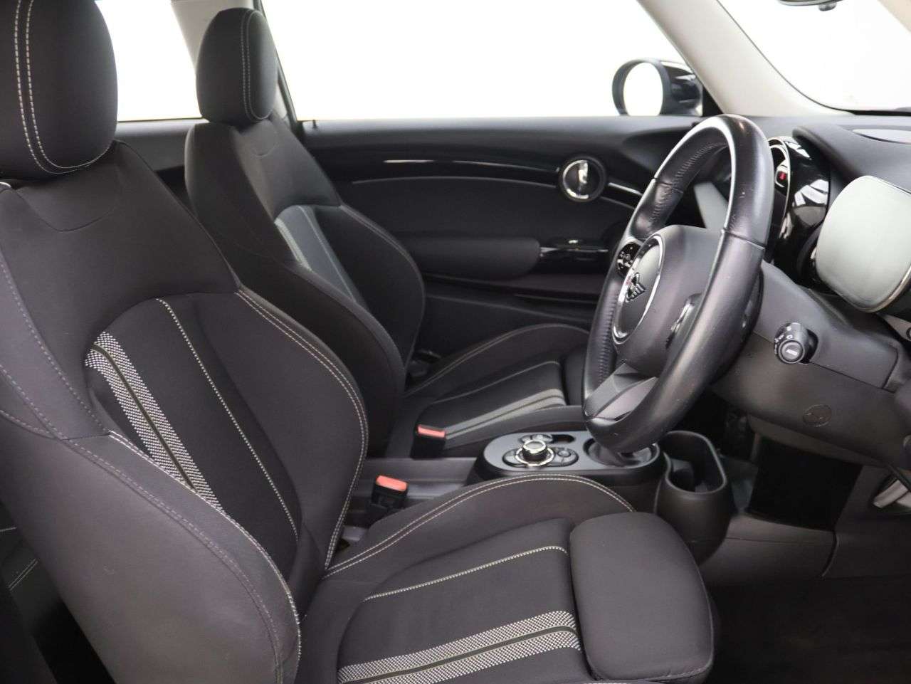 2021 MINI ELECTRIC HATCH 2021 MINI ELECTRIC HATCH