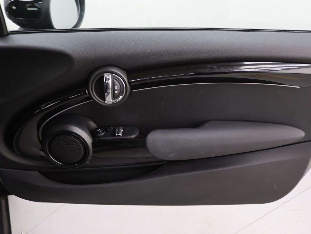 2021 MINI ELECTRIC HATCH 2021 MINI ELECTRIC HATCH