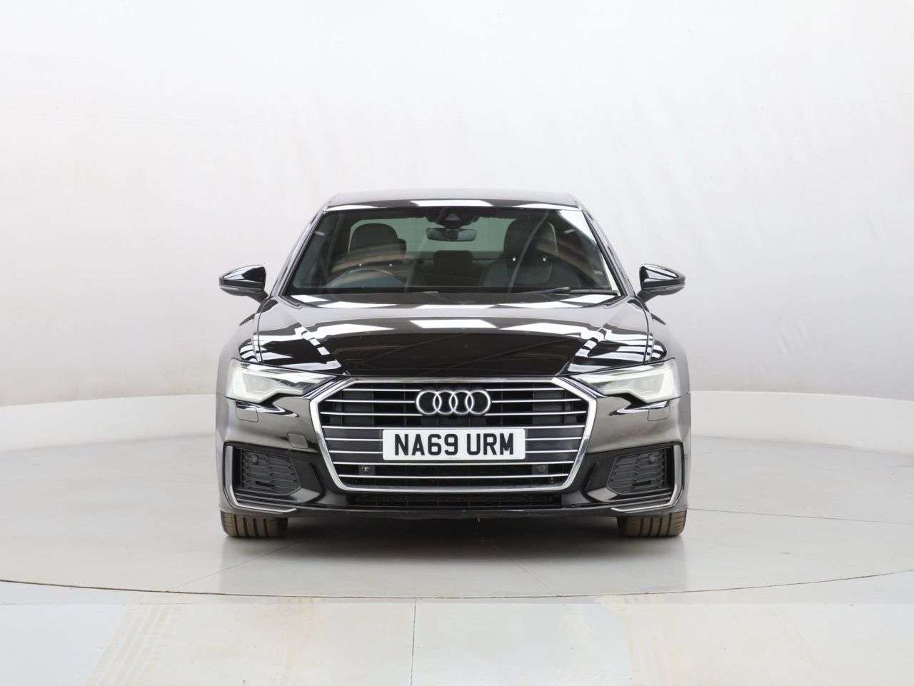A 2019 AUDI A6 SALOON 2.0 TDI 40 S line Saloon 4dr Diesel S Tronic Euro 6 (s/s) (204 ps) A 2019 AUDI A6 SALOON 2.0 TDI 40 S line Saloon 4dr Diesel S Tronic Euro 6 (s/s) (204 ps)