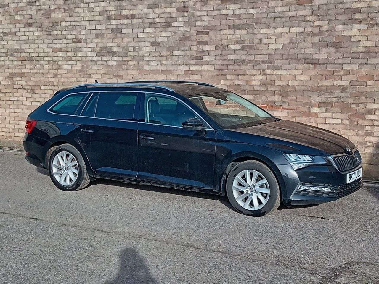 A 2021 SKODA SUPERB 1.4 TSI iV 13kWh SE Technology Estate 5dr Petrol Plug-in Hybrid DSG Euro 6 A 2021 SKODA SUPERB 1.4 TSI iV 13kWh SE Technology Estate 5dr Petrol Plug-in Hybrid DSG Euro 6