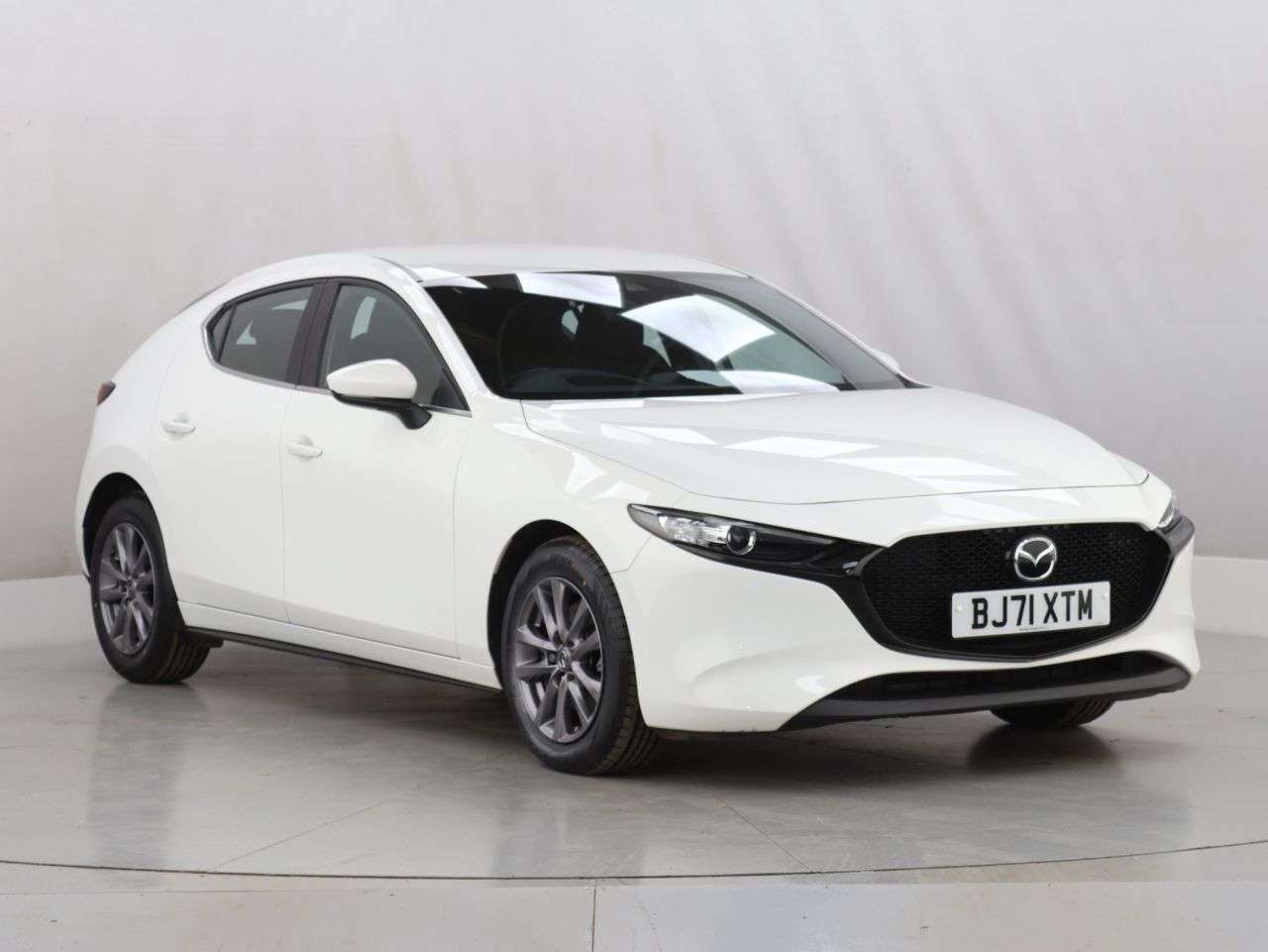 A 2021 MAZDA MAZDA3 2.0 e-SKYACTIV-G MHEV SE-L Hatchback 5dr Petrol Manual Euro 6 (s/s) (122 ps A 2021 MAZDA MAZDA3 2.0 e-SKYACTIV-G MHEV SE-L Hatchback 5dr Petrol Manual Euro 6 (s/s) (122 ps