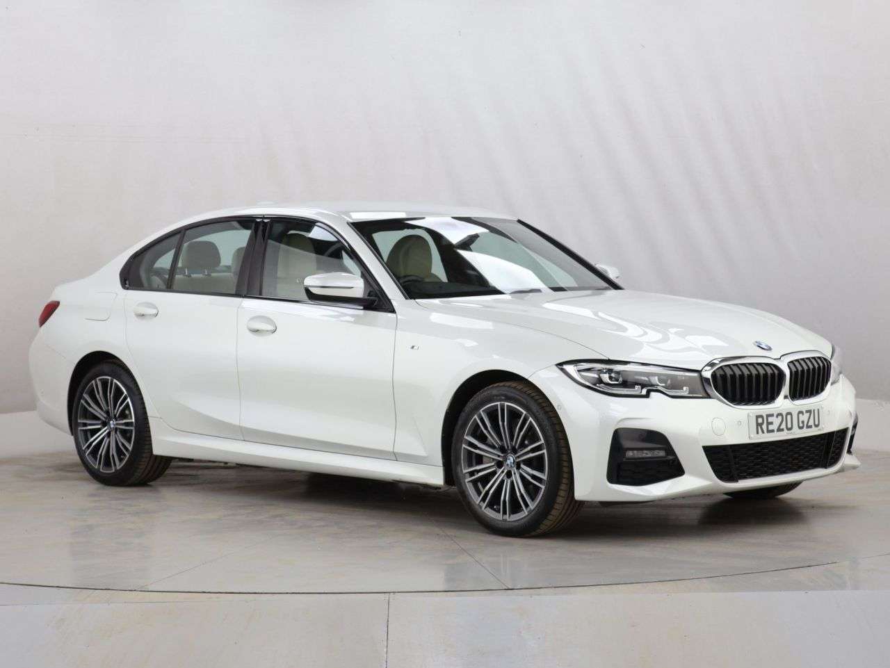 A 2020 BMW 3 SERIES 2.0 330e 12kWh M Sport Saloon 4dr Petrol Plug-in Hybrid Auto Euro 6 (s/s) ( A 2020 BMW 3 SERIES 2.0 330e 12kWh M Sport Saloon 4dr Petrol Plug-in Hybrid Auto Euro 6 (s/s) (
