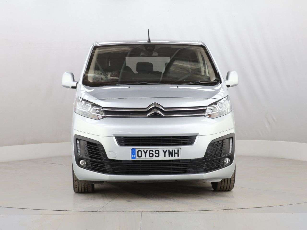 A 2019 CITROEN SPACETOURER 1.5 BlueHDi Feel M MPV 5dr Diesel Manual MWB Euro 6 (s/s) (120 ps) A 2019 CITROEN SPACETOURER 1.5 BlueHDi Feel M MPV 5dr Diesel Manual MWB Euro 6 (s/s) (120 ps)