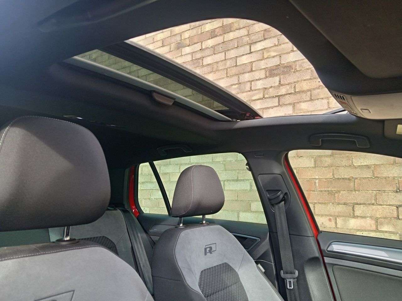 A 2019 VOLKSWAGEN GOLF 1.5 TSI EVO R-Line Hatchback 5dr Petrol Manual Euro 6 (s/s) (150 ps) A 2019 VOLKSWAGEN GOLF 1.5 TSI EVO R-Line Hatchback 5dr Petrol Manual Euro 6 (s/s) (150 ps)