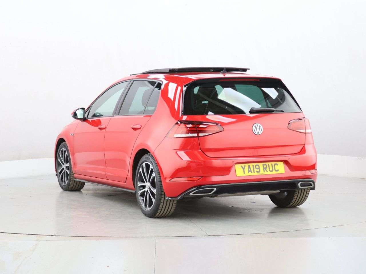 2019 VOLKSWAGEN GOLF 2019 VOLKSWAGEN GOLF