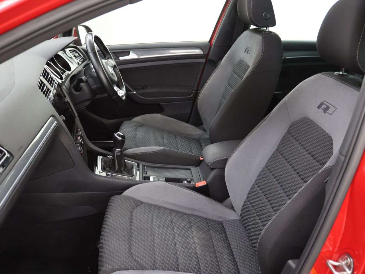 2019 VOLKSWAGEN GOLF 2019 VOLKSWAGEN GOLF