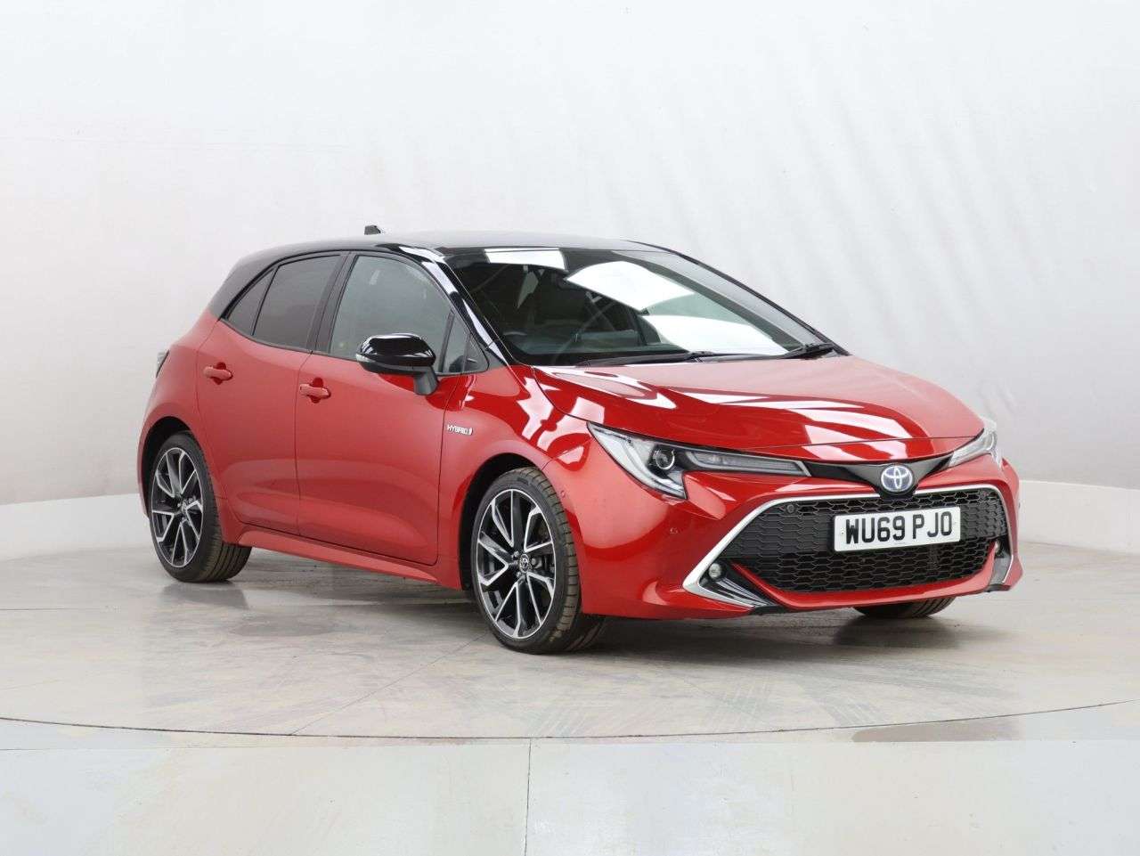 A 2019 TOYOTA COROLLA 2.0 VVT-h Excel Hatchback 5dr Petrol Hybrid CVT Euro 6 (s/s) (184 ps) A 2019 TOYOTA COROLLA 2.0 VVT-h Excel Hatchback 5dr Petrol Hybrid CVT Euro 6 (s/s) (184 ps)