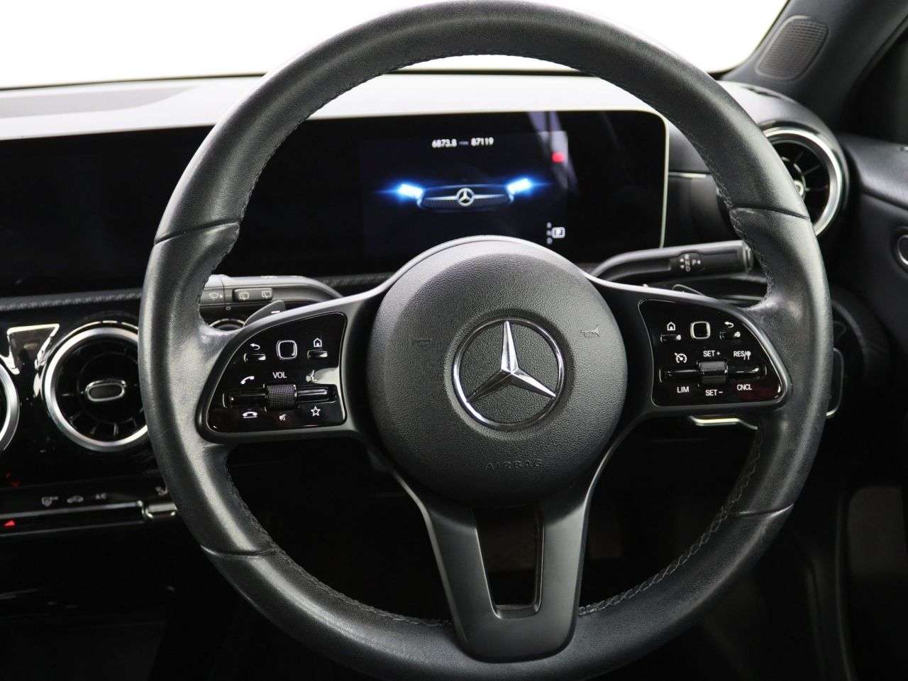 2019 MERCEDES-BENZ A CLASS 2019 MERCEDES-BENZ A CLASS