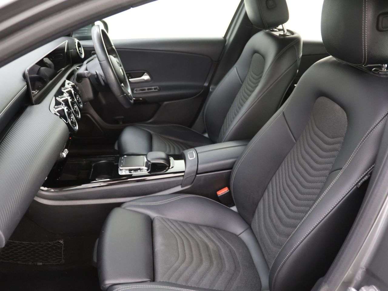 2019 MERCEDES-BENZ A CLASS 2019 MERCEDES-BENZ A CLASS