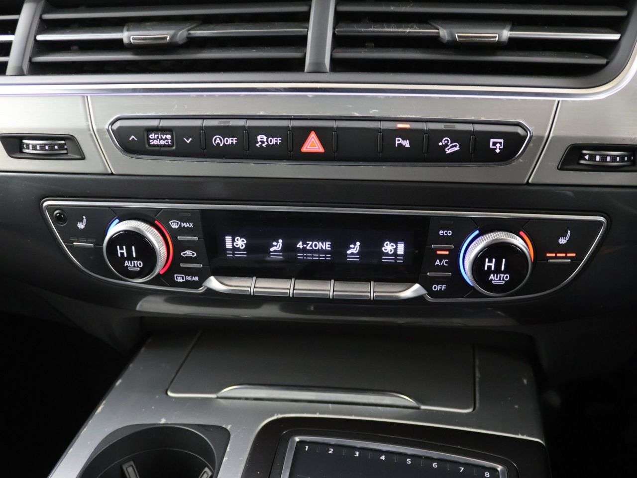 2017 AUDI Q7 2017 AUDI Q7