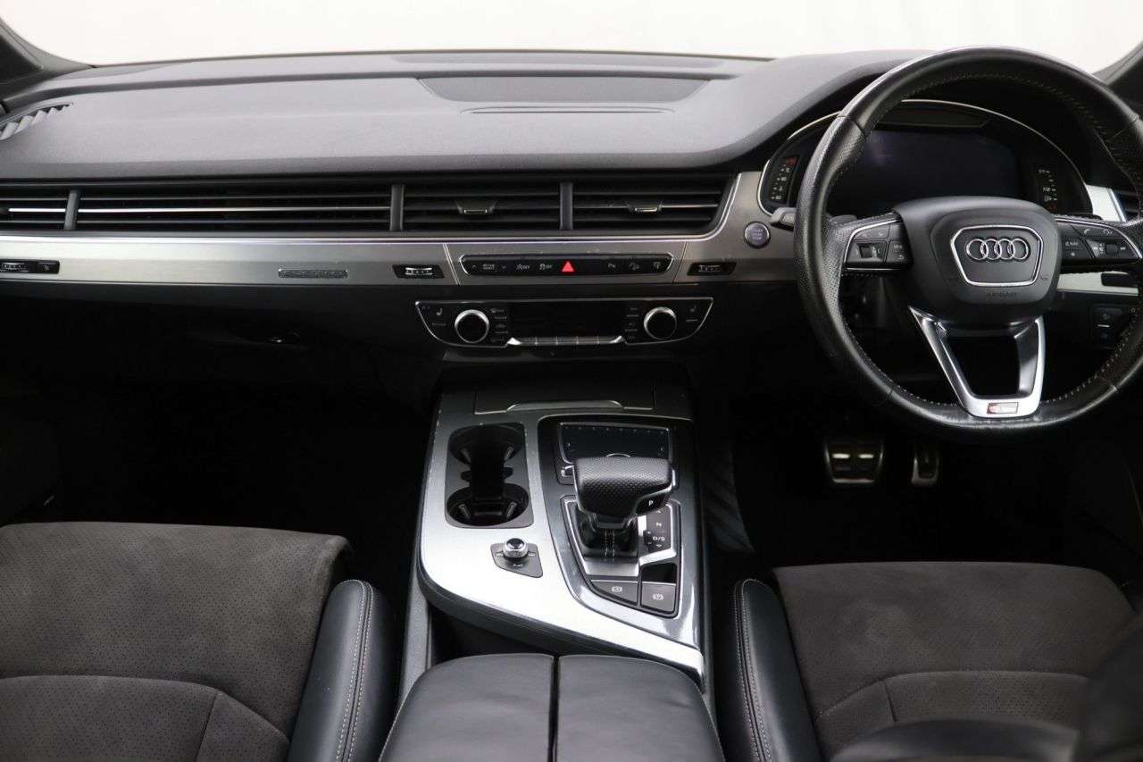 2017 AUDI Q7 2017 AUDI Q7