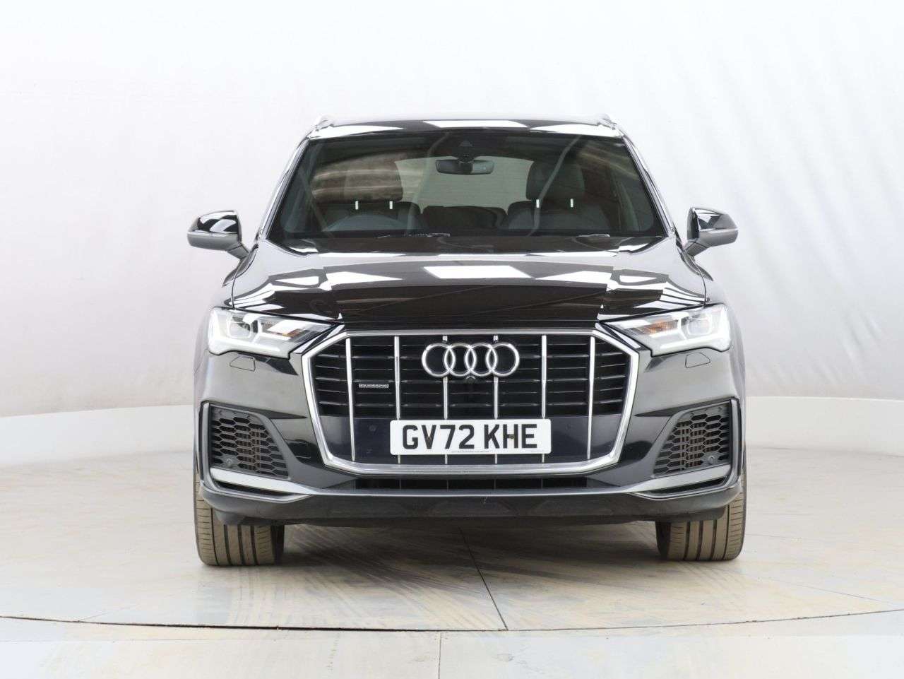 A 2022 AUDI Q7 3.0 TFSI V6 55 S line SUV 5dr Petrol Tiptronic quattro Euro 6 (s/s) (340 ps A 2022 AUDI Q7 3.0 TFSI V6 55 S line SUV 5dr Petrol Tiptronic quattro Euro 6 (s/s) (340 ps