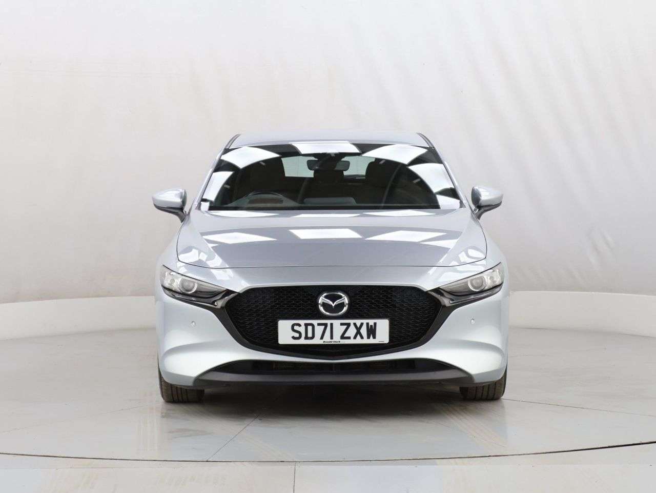 A 2021 MAZDA MAZDA3 2.0 e-SKYACTIV-G MHEV SE-L Lux Hatchback 5dr Petrol Manual Euro 6 (s/s) (12 A 2021 MAZDA MAZDA3 2.0 e-SKYACTIV-G MHEV SE-L Lux Hatchback 5dr Petrol Manual Euro 6 (s/s) (12