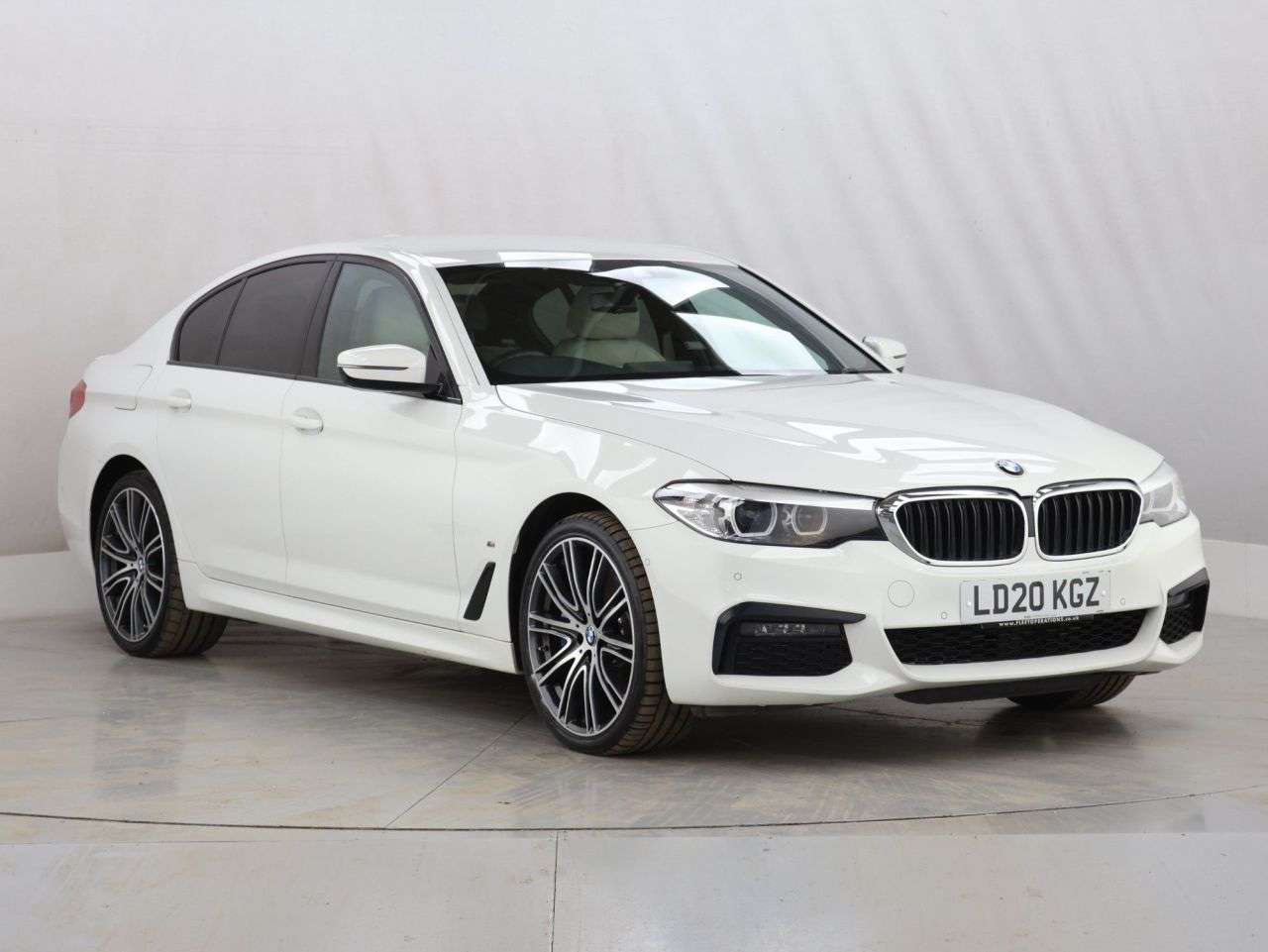 A 2020 BMW 5 SERIES 2.0 530e 12kWh M Sport Saloon 4dr Petrol Plug-in Hybrid Auto xDrive Euro 6 A 2020 BMW 5 SERIES 2.0 530e 12kWh M Sport Saloon 4dr Petrol Plug-in Hybrid Auto xDrive Euro 6