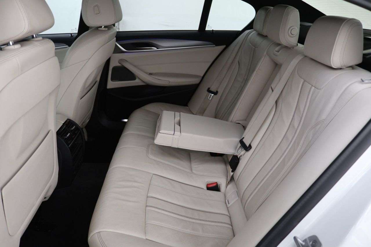 2020 BMW 5 SERIES 2020 BMW 5 SERIES