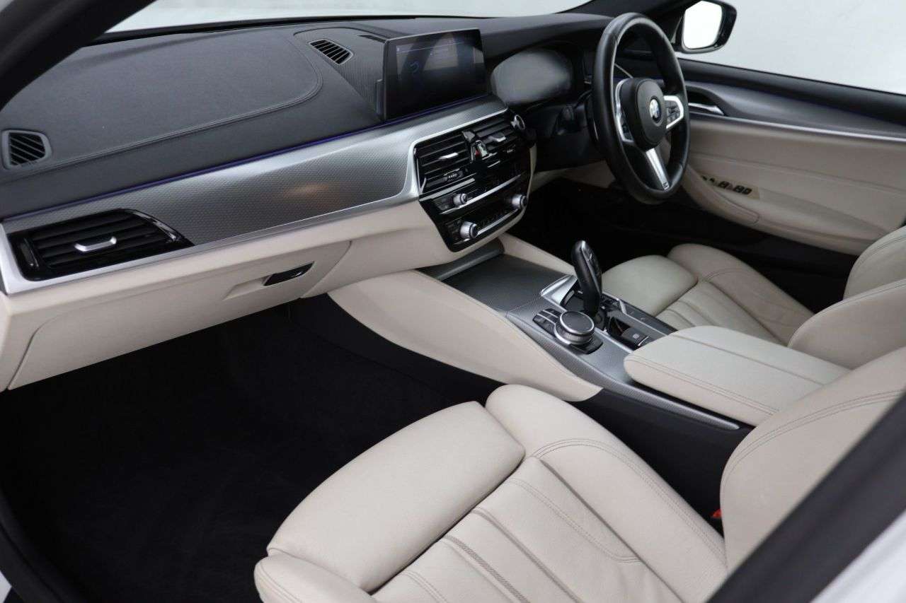 2020 BMW 5 SERIES 2020 BMW 5 SERIES