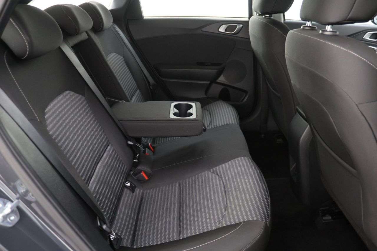 2024 KIA CEED 2024 KIA CEED