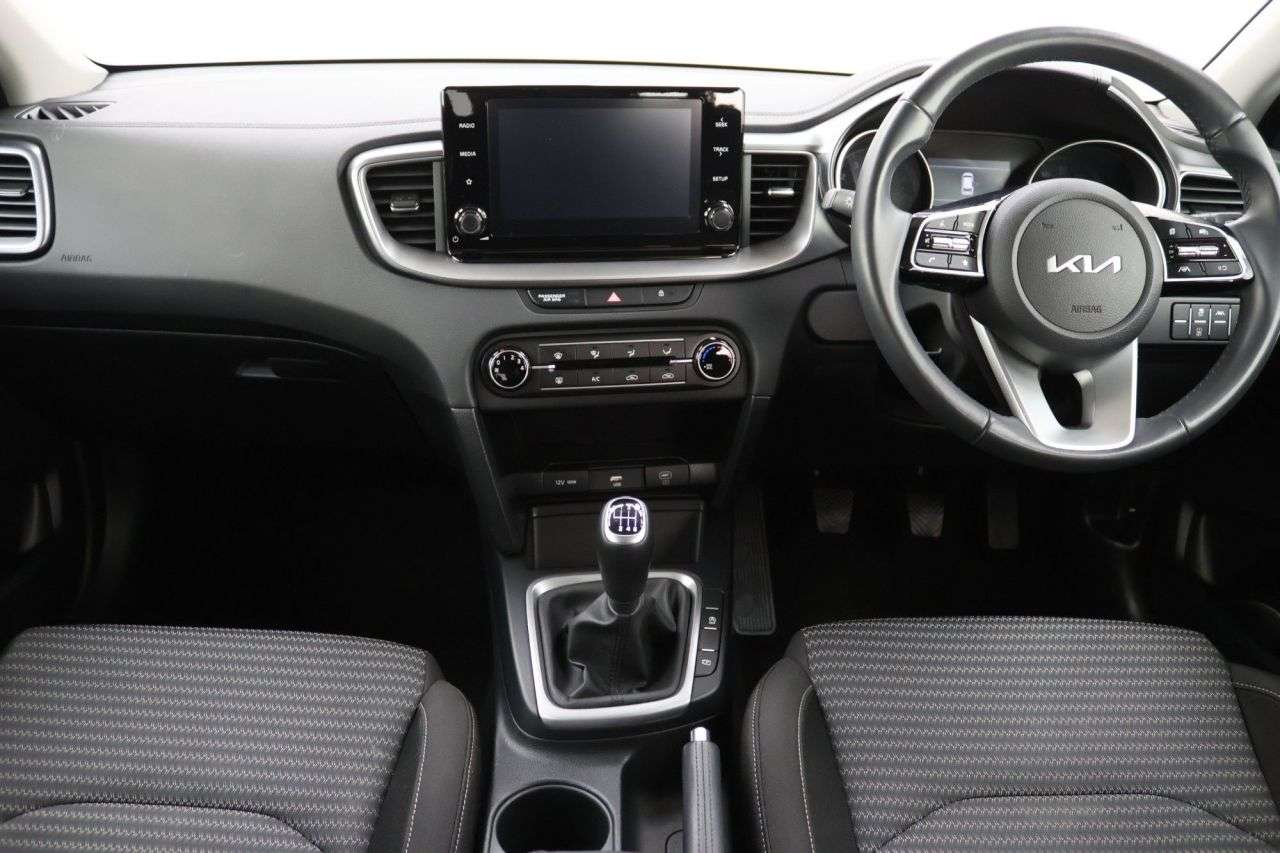 2024 KIA CEED 2024 KIA CEED