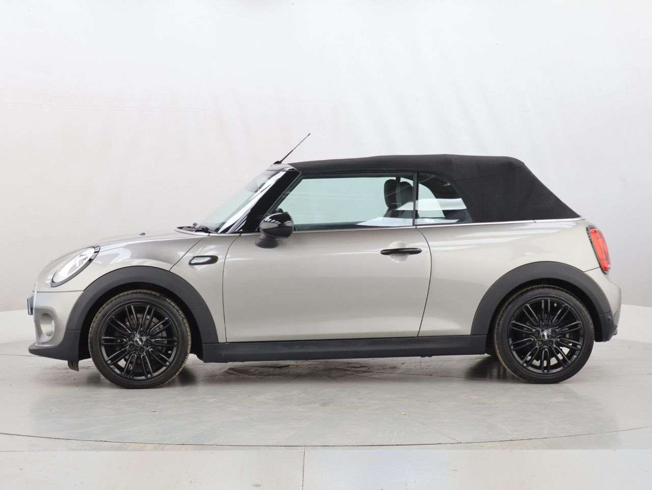 2016 MINI CONVERTIBLE 2016 MINI CONVERTIBLE