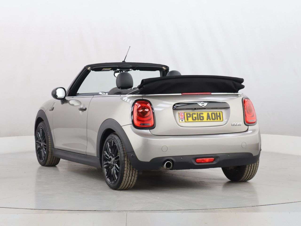 2016 MINI CONVERTIBLE 2016 MINI CONVERTIBLE