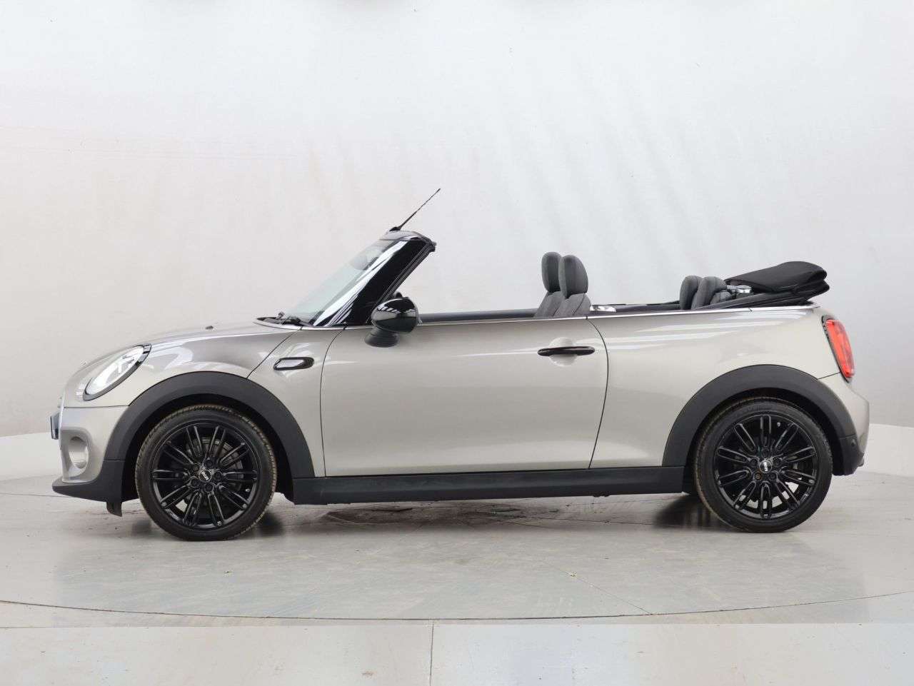 2016 MINI CONVERTIBLE 2016 MINI CONVERTIBLE