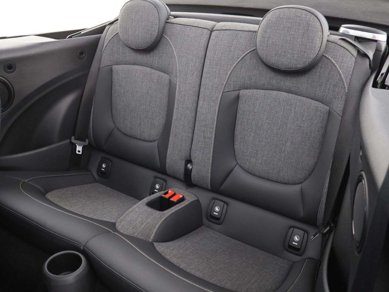 2016 MINI CONVERTIBLE 2016 MINI CONVERTIBLE