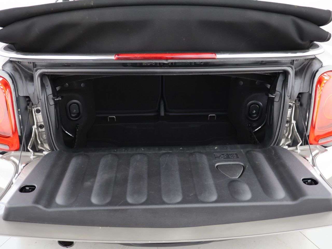 2016 MINI CONVERTIBLE 2016 MINI CONVERTIBLE