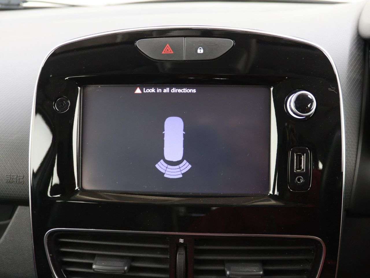 2017 RENAULT CLIO 2017 RENAULT CLIO