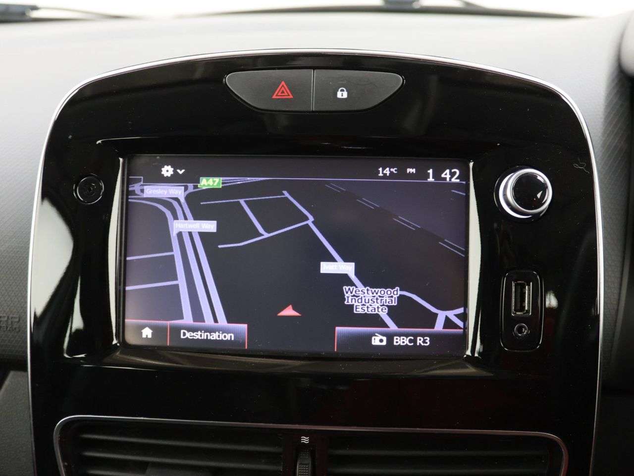 2017 RENAULT CLIO 2017 RENAULT CLIO