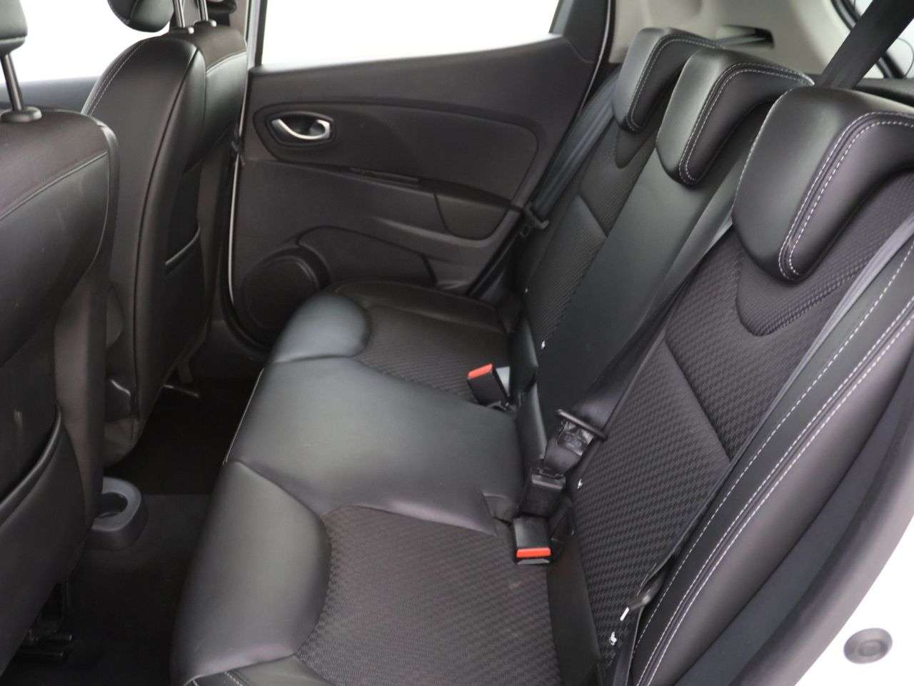 2017 RENAULT CLIO 2017 RENAULT CLIO