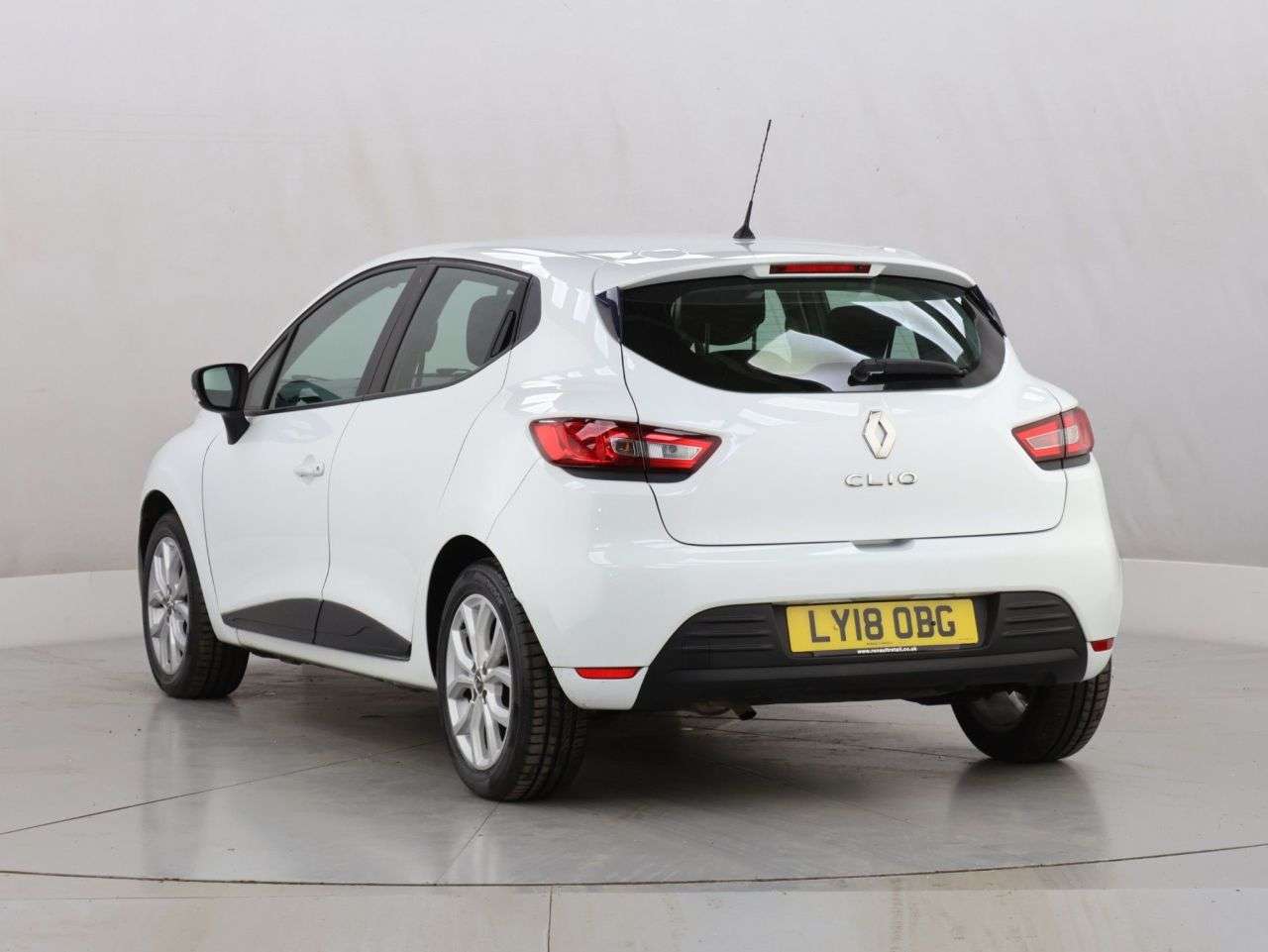 2018 RENAULT CLIO 2018 RENAULT CLIO