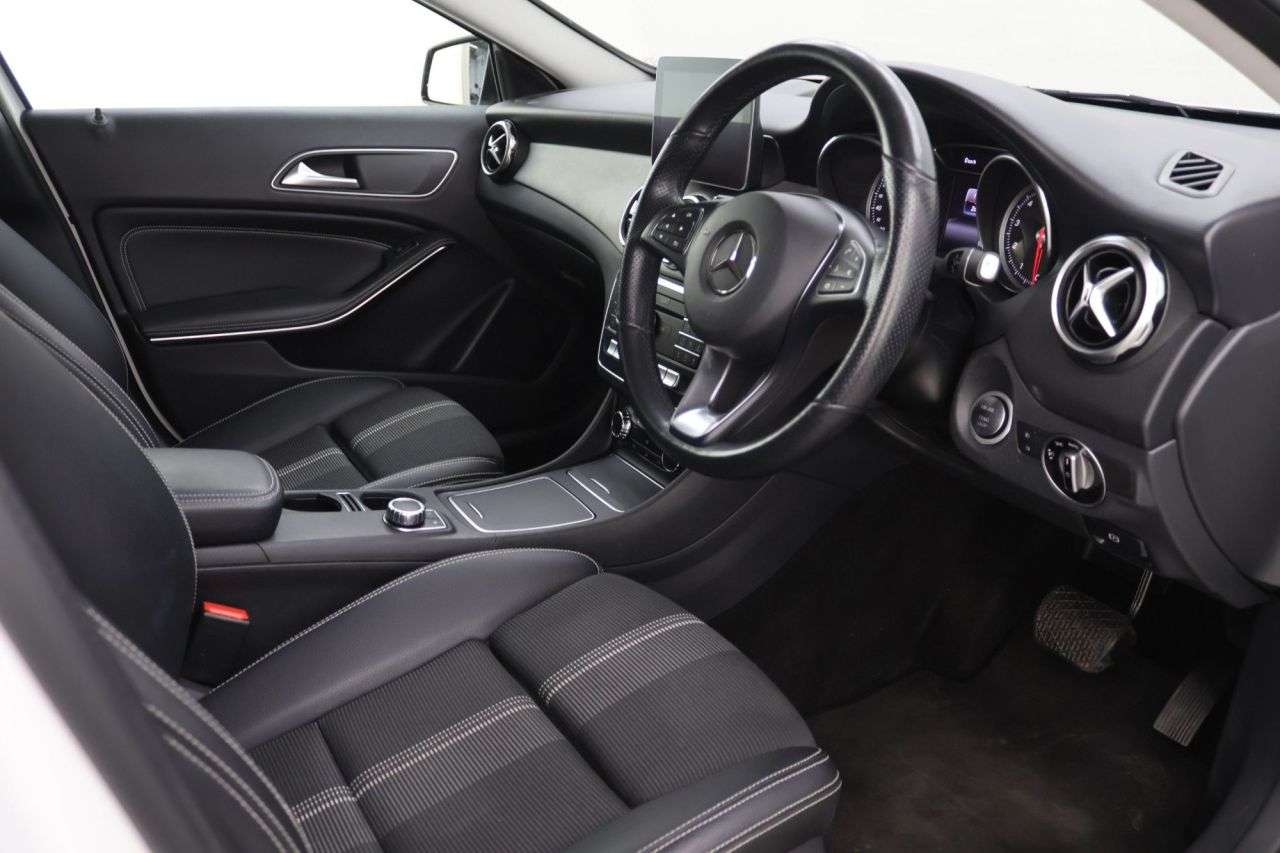 2019 MERCEDES-BENZ GLA CLASS 2019 MERCEDES-BENZ GLA CLASS