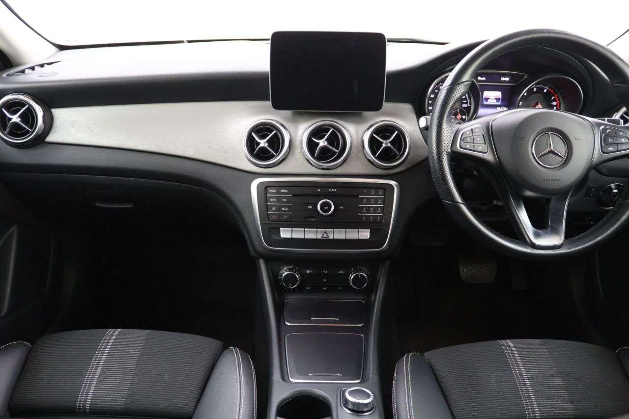 2019 MERCEDES-BENZ GLA CLASS 2019 MERCEDES-BENZ GLA CLASS