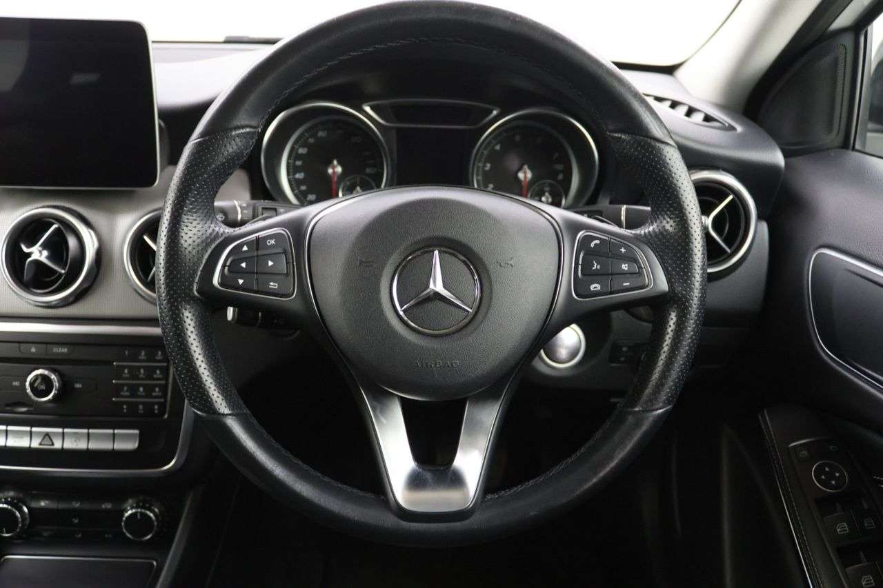 2019 MERCEDES-BENZ GLA CLASS 2019 MERCEDES-BENZ GLA CLASS