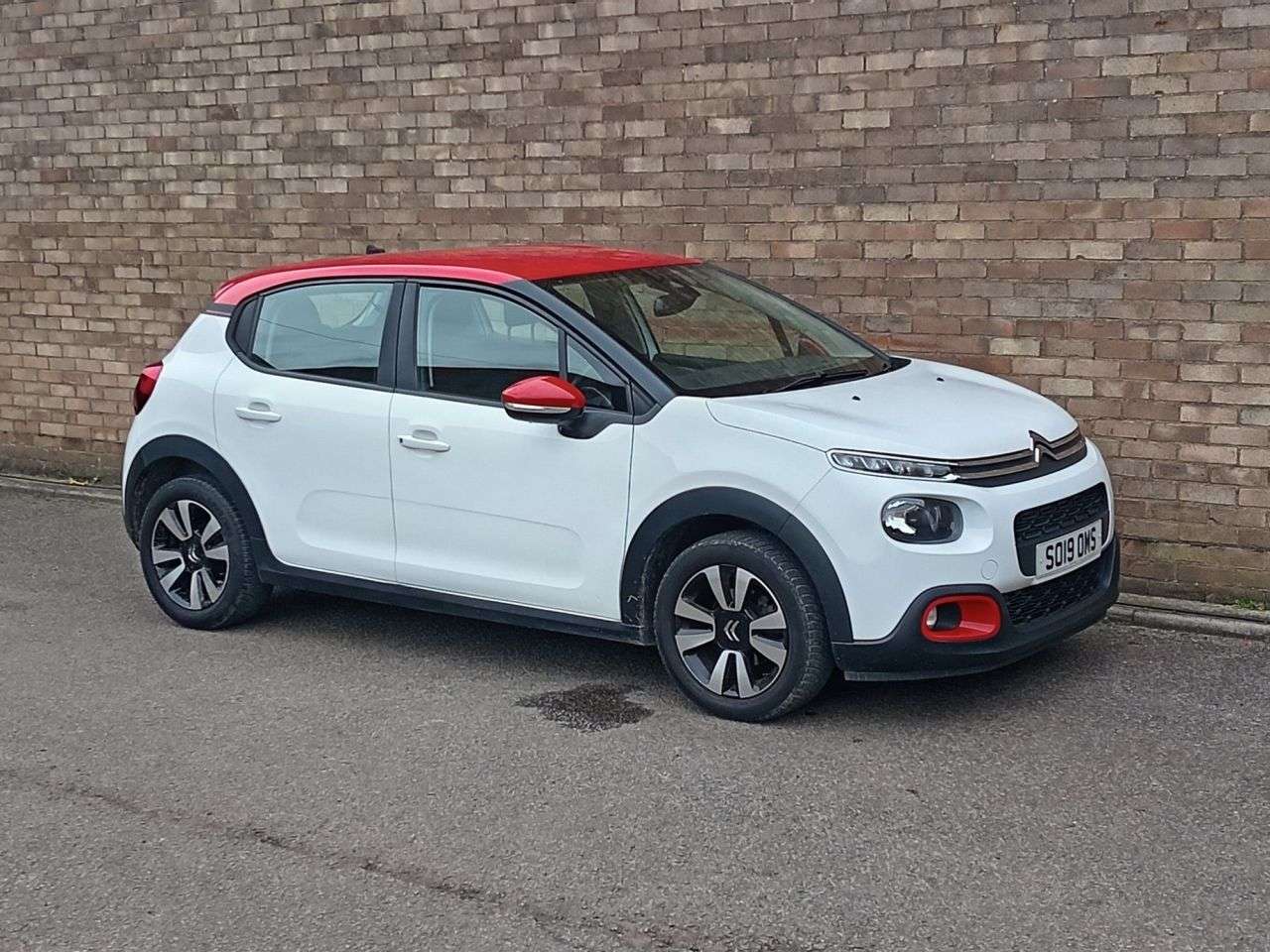 A 2019 CITROEN C3 1.2 PureTech Feel Hatchback 5dr Petrol Manual Euro 6 (68 ps) A 2019 CITROEN C3 1.2 PureTech Feel Hatchback 5dr Petrol Manual Euro 6 (68 ps)